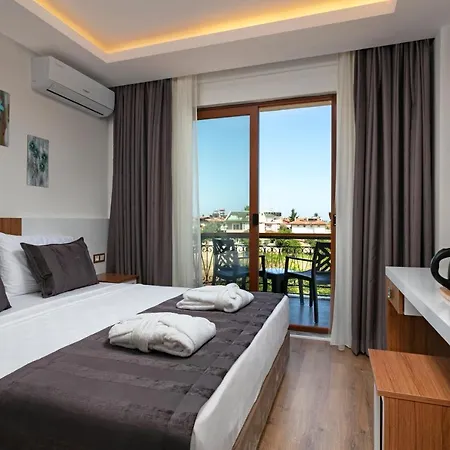 Le Marden Hotel *
