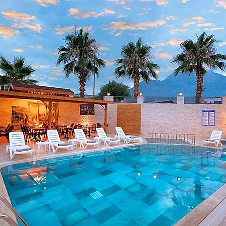 Le Marden Hotel 3*
