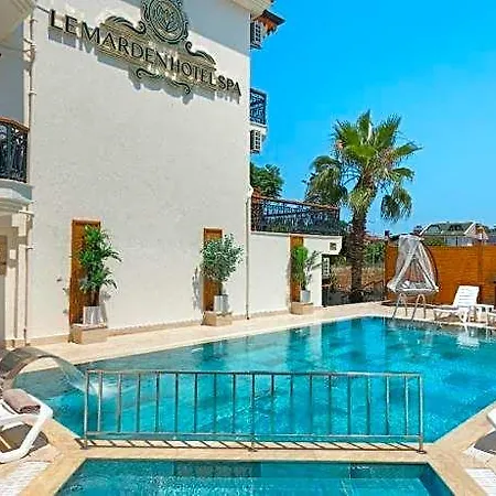 Le Marden Hotel 3*